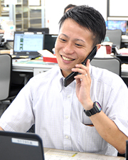 営業スタッフの写真